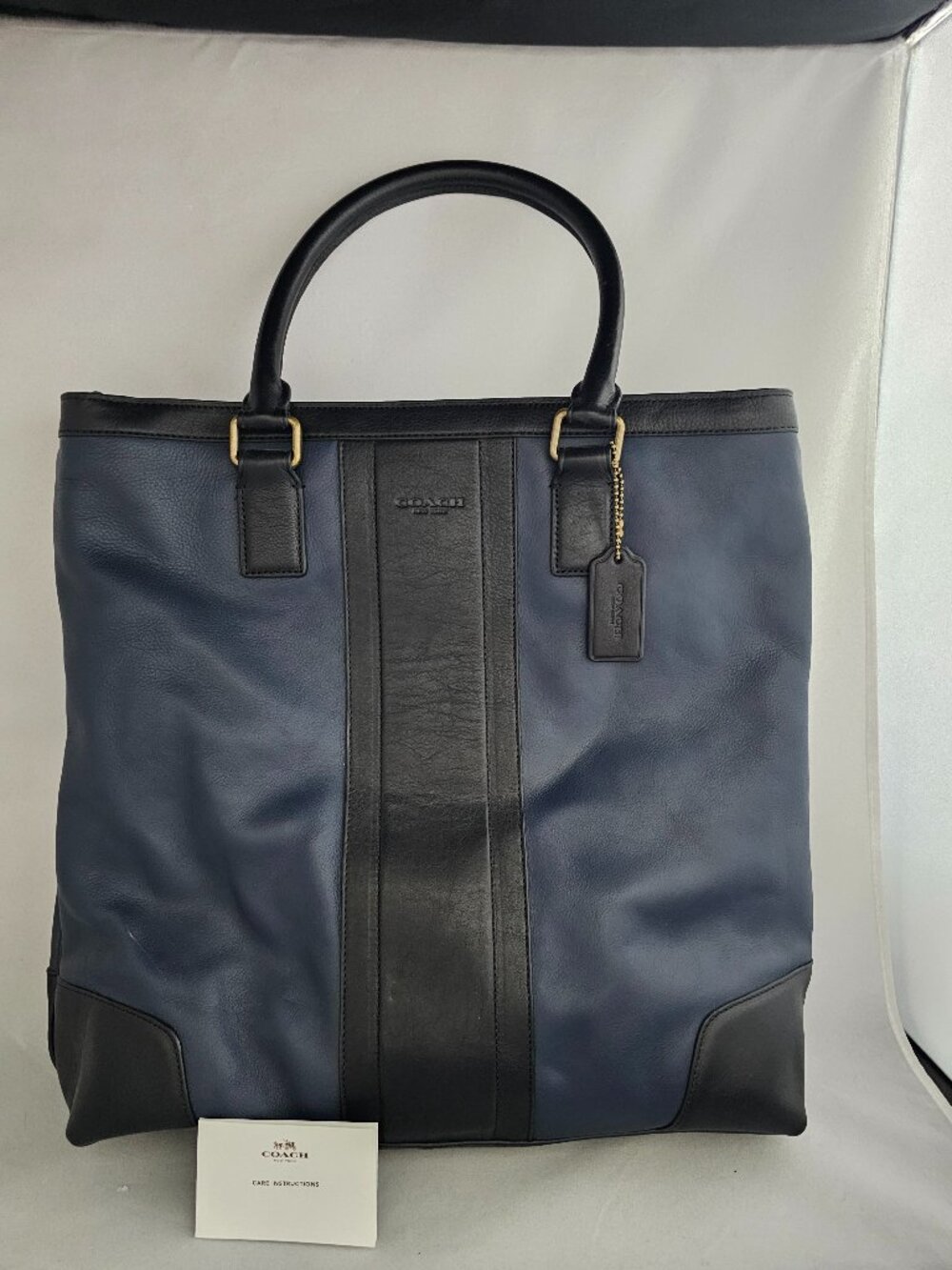 Coach Men's Tote Bag in Blue and Black Leather F71640. Brand New!